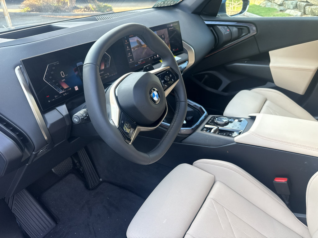 Used 2025 BMW X3 xDrive30i w/ Premium Package AWD/4WD image 6