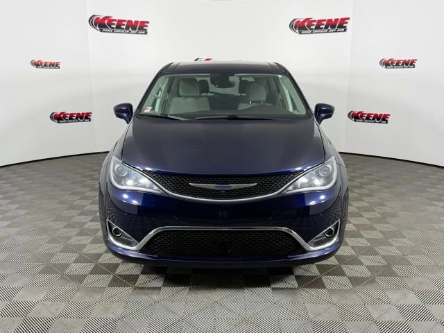 Used 2019 Chrysler Pacifica Touring Plus w/ Advanced Safetytec Group image 4