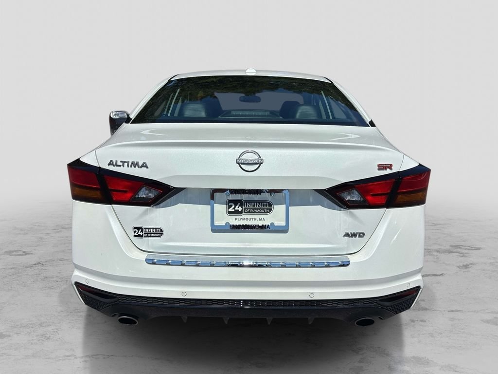 Used 2023 Nissan Altima 2.5 SR AWD/4WD image 4