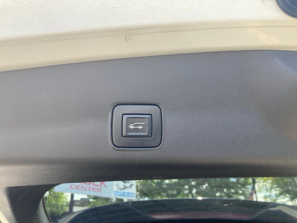 Used 2021 Chevrolet TrailBlazer ACTIV w/ Sun and Liftgate Package AWD/4WD image 30