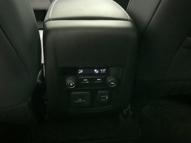 Used 2023 Buick Enclave Essence w/ Experience Buick Package image 45