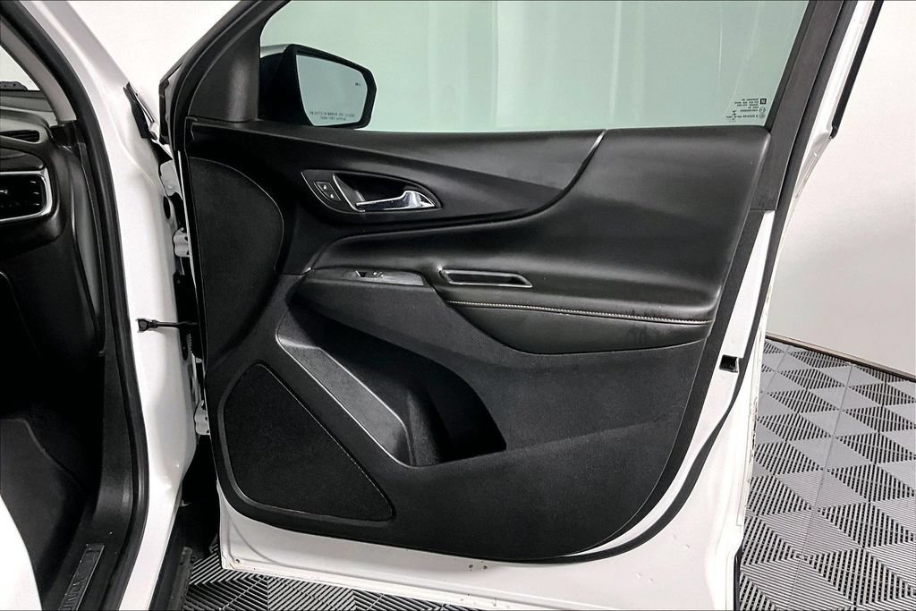 Used 2019 Chevrolet Equinox Premier FWD image 24