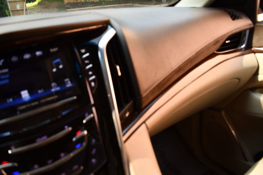 Used 2016 Cadillac Escalade Premium image 20