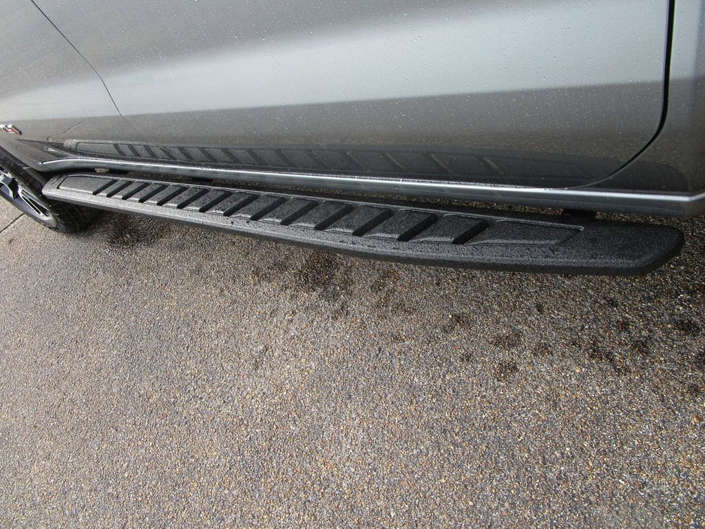 New 2026 GMC Sierra 1500 AT4 w/ AT4 Premium Package image 17