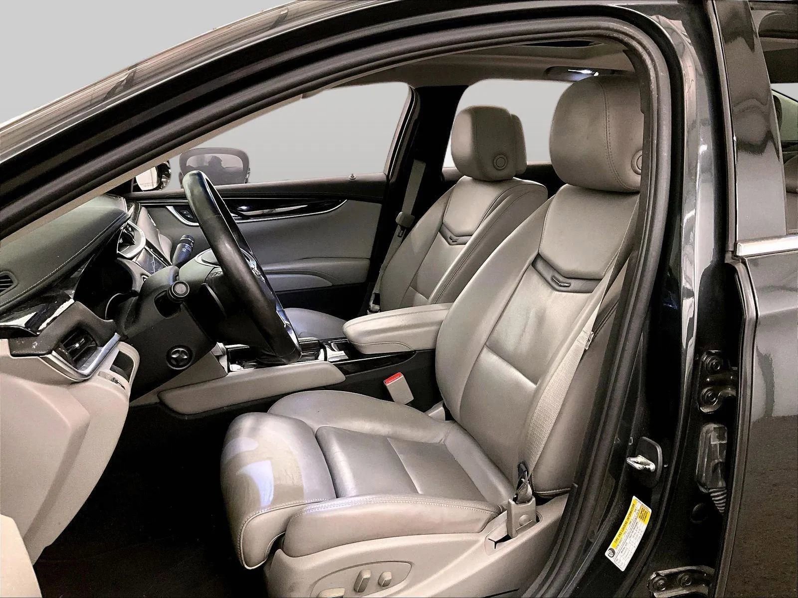 Used 2013 Cadillac XTS Luxury w/ Driver Awareness Package AWD/4WD image 25
