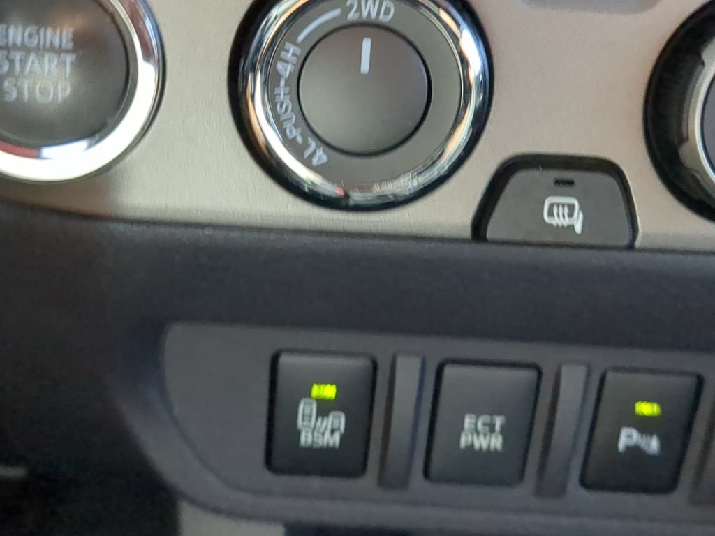 Used 2019 Toyota Tacoma TRD Off-Road AWD/4WD image 26