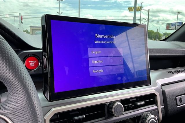 Used 2025 Toyota Tacoma TRD Off-Road image 22