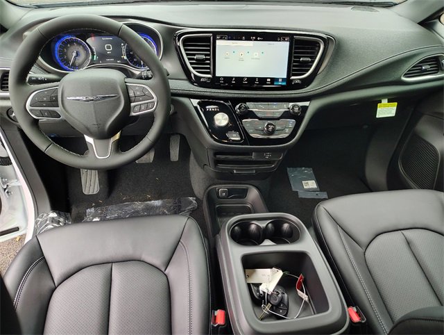 New 2026 Chrysler Pacifica Select image 15