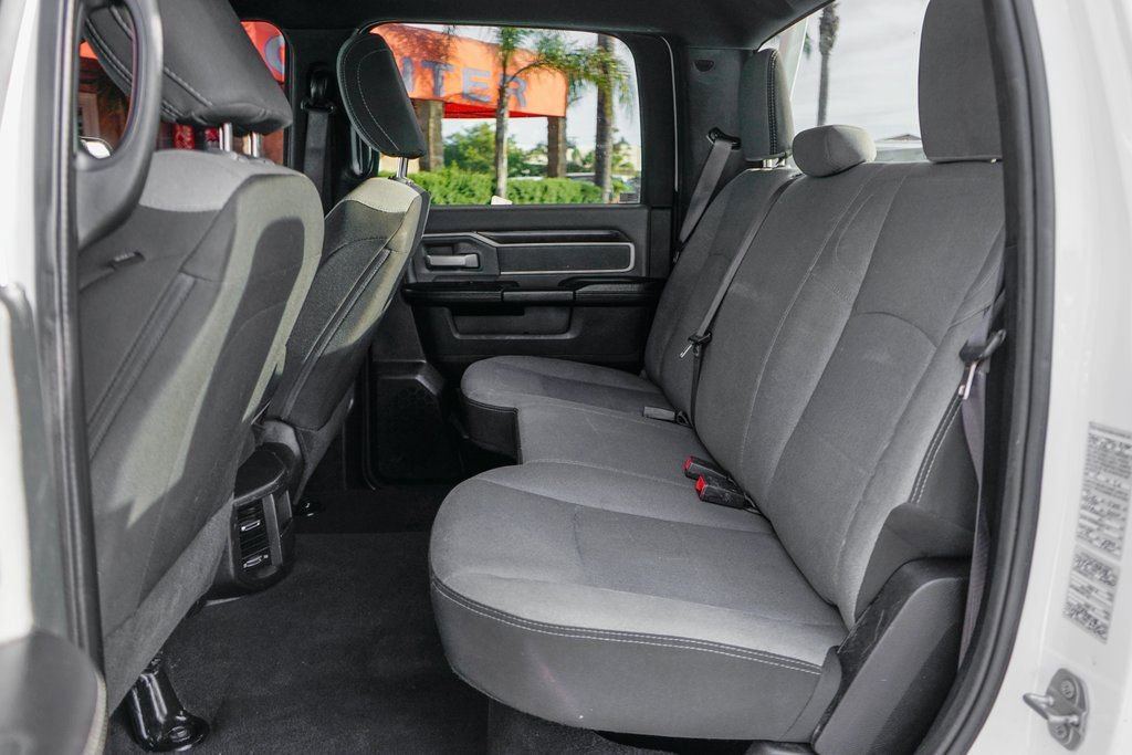 Used 2021 RAM 3500 Big Horn image 33