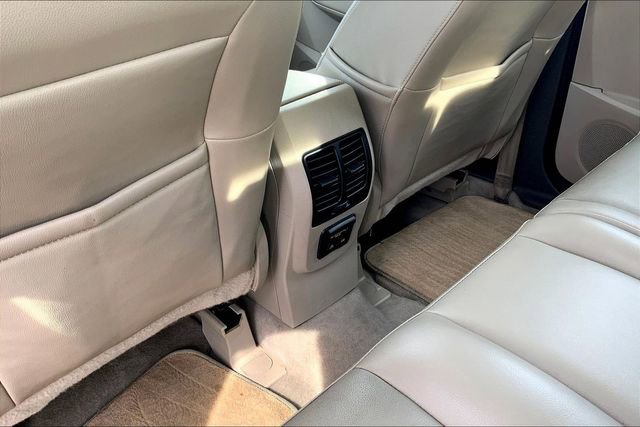 Used 2014 Ford C-MAX Energi SEL w/ Equipment Group 303A image 35