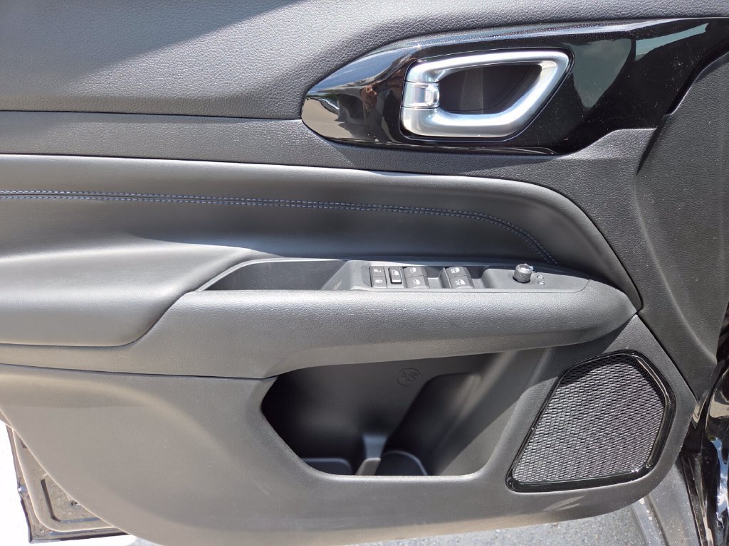 New 2026 Jeep Compass Latitude AWD/4WD image 29