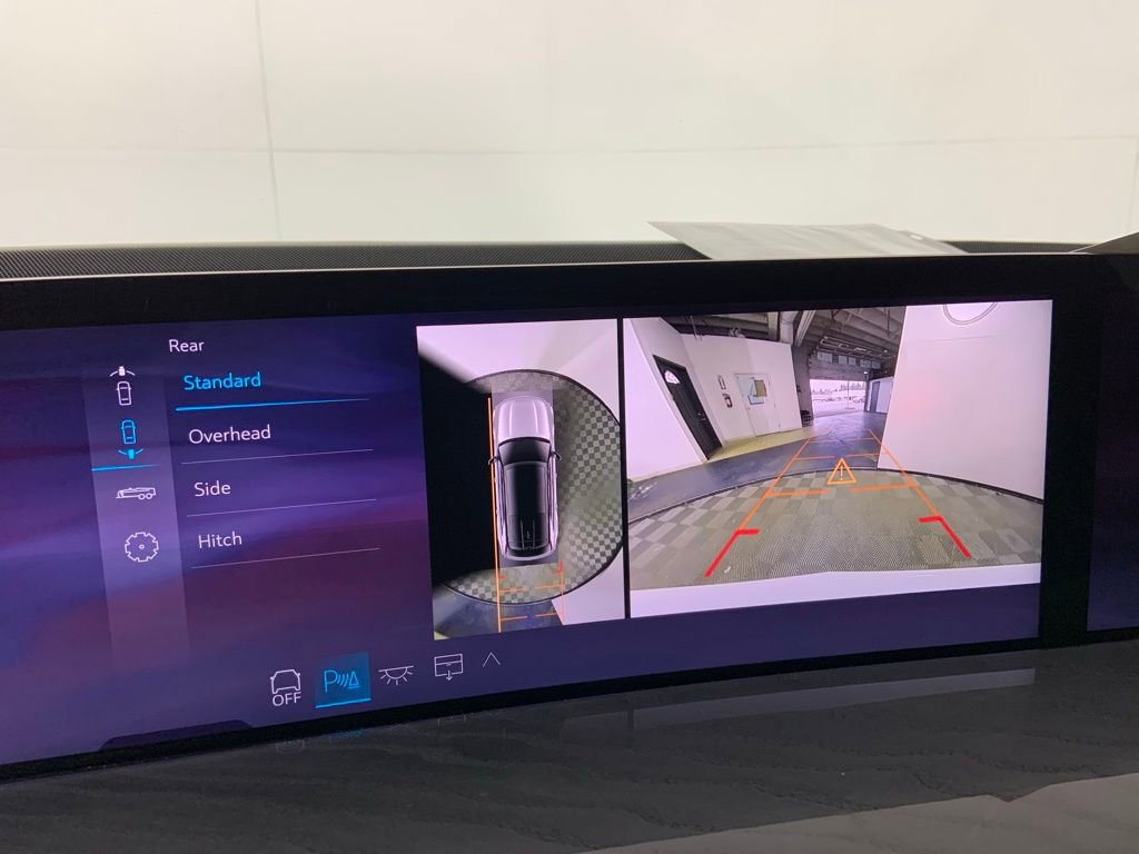 Used 2025 Cadillac Escalade IQ Luxury 2 image 7