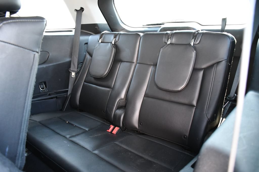 Used 2022 Ford Explorer XLT w/ Equipment Group 202A RWD image 20