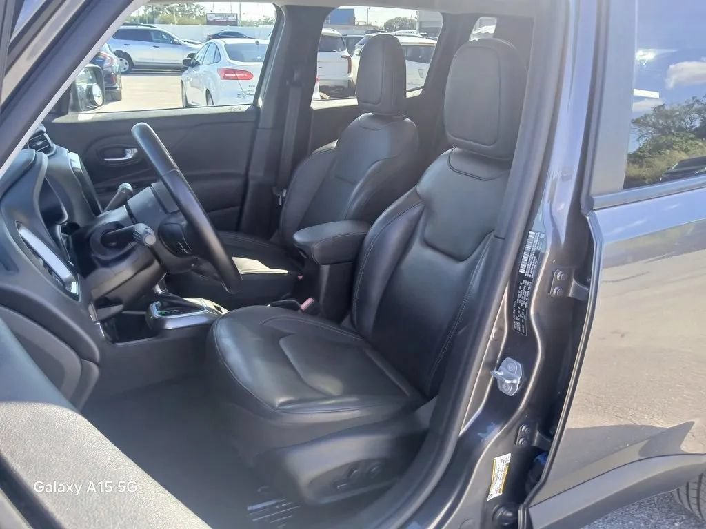 Used 2020 Jeep Renegade Limited w/ LED Lighting Group AWD/4WD image 8