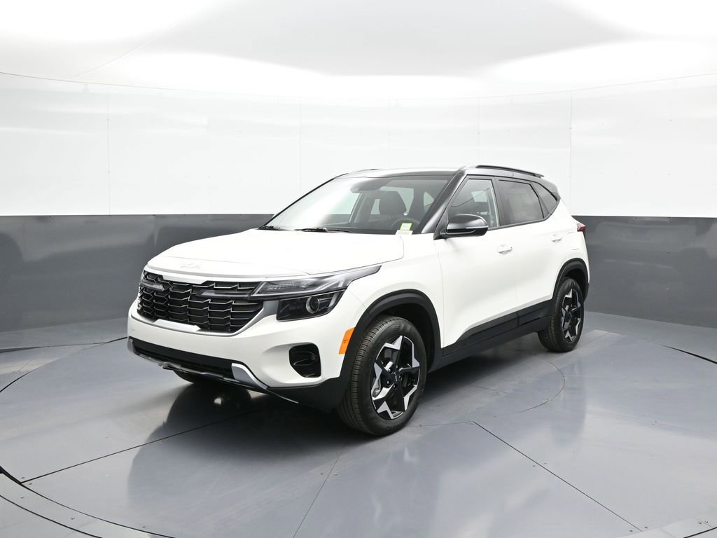 New 2025 Kia Seltos S image 1