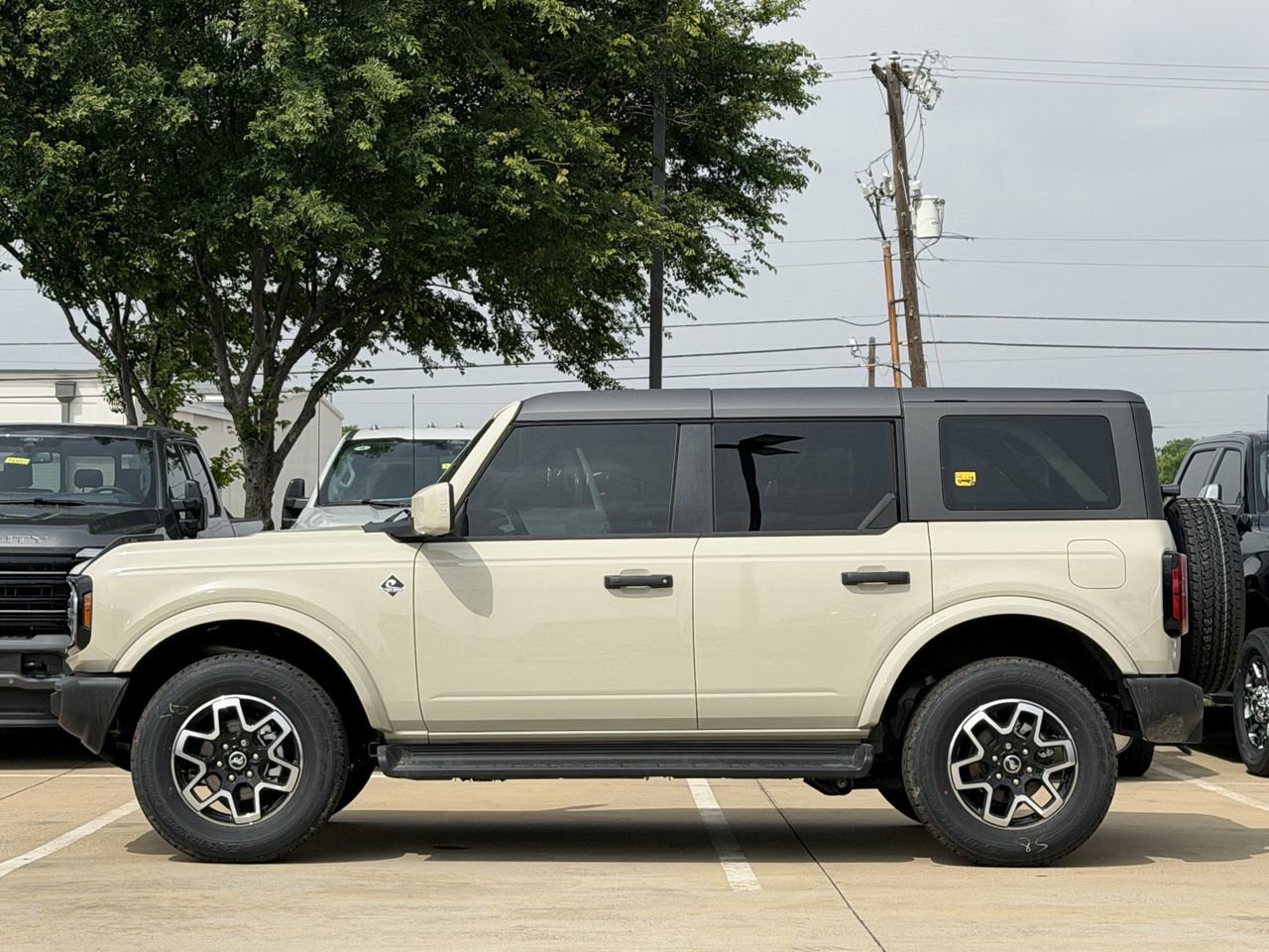 New 2026 Ford Bronco Outer Banks AWD/4WD image 35