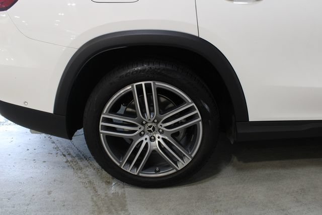 Used 2024 Mercedes-Benz GLS 450 4MATIC image 28