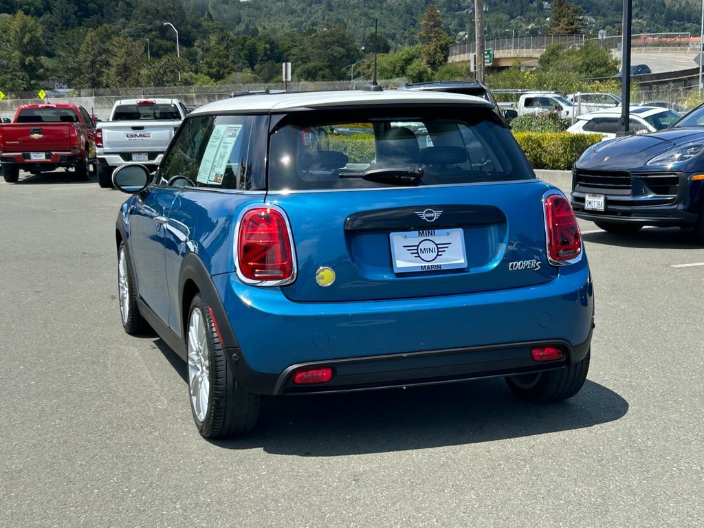 Used 2024 MINI Cooper SE FWD image 3