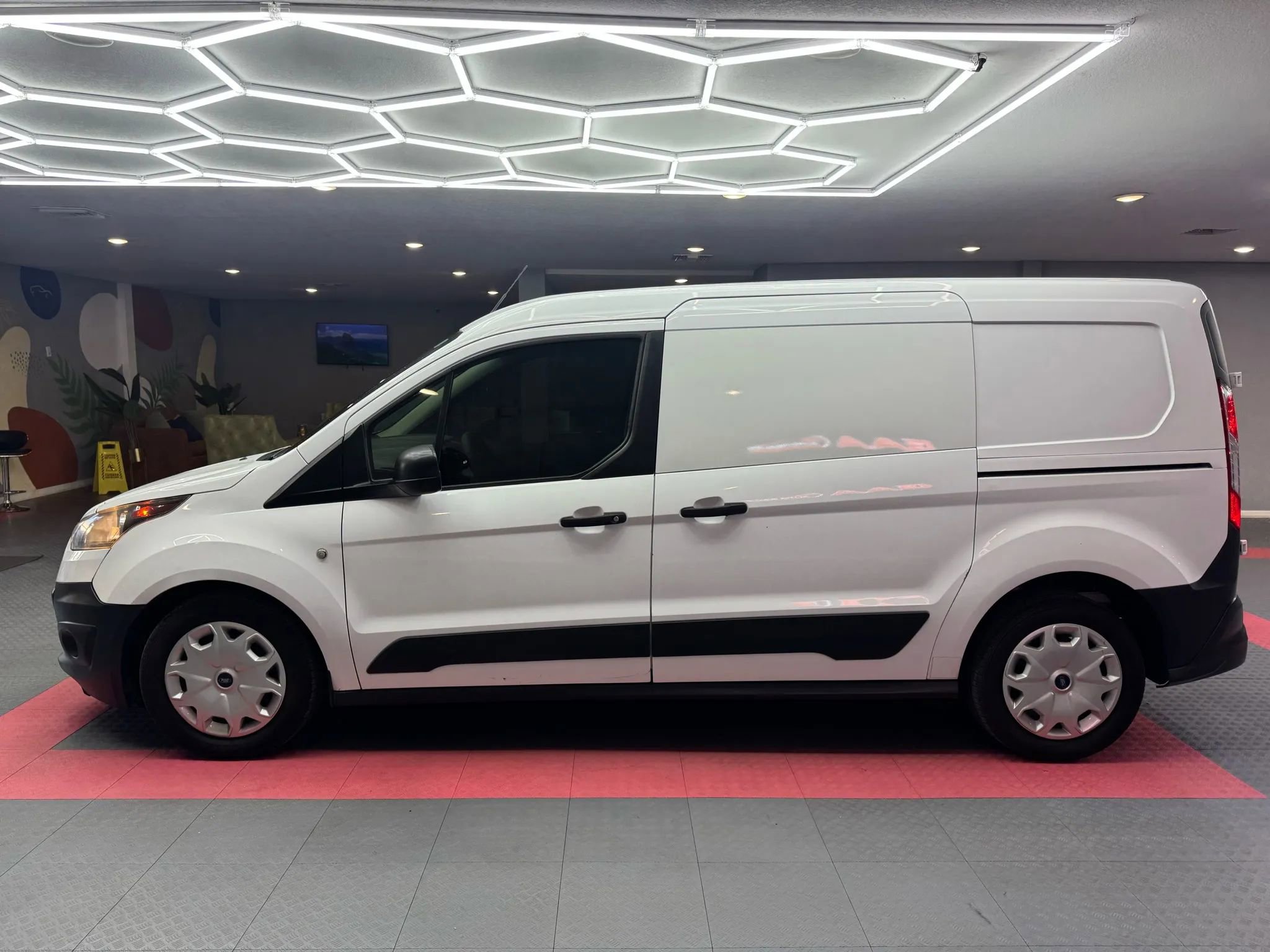 Used 2014 Ford Transit Connect XL image 4