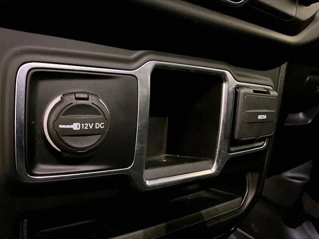 Used 2021 Jeep Wrangler Unlimited Sport AWD/4WD image 31