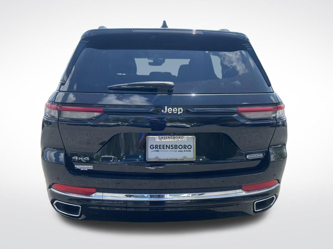 Used 2023 Jeep Grand Cherokee Overland AWD/4WD image 4