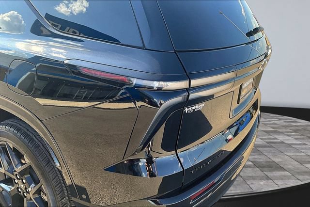 Used 2025 Chevrolet Traverse RS w/ LPO, Floor Liner Package FWD image 23