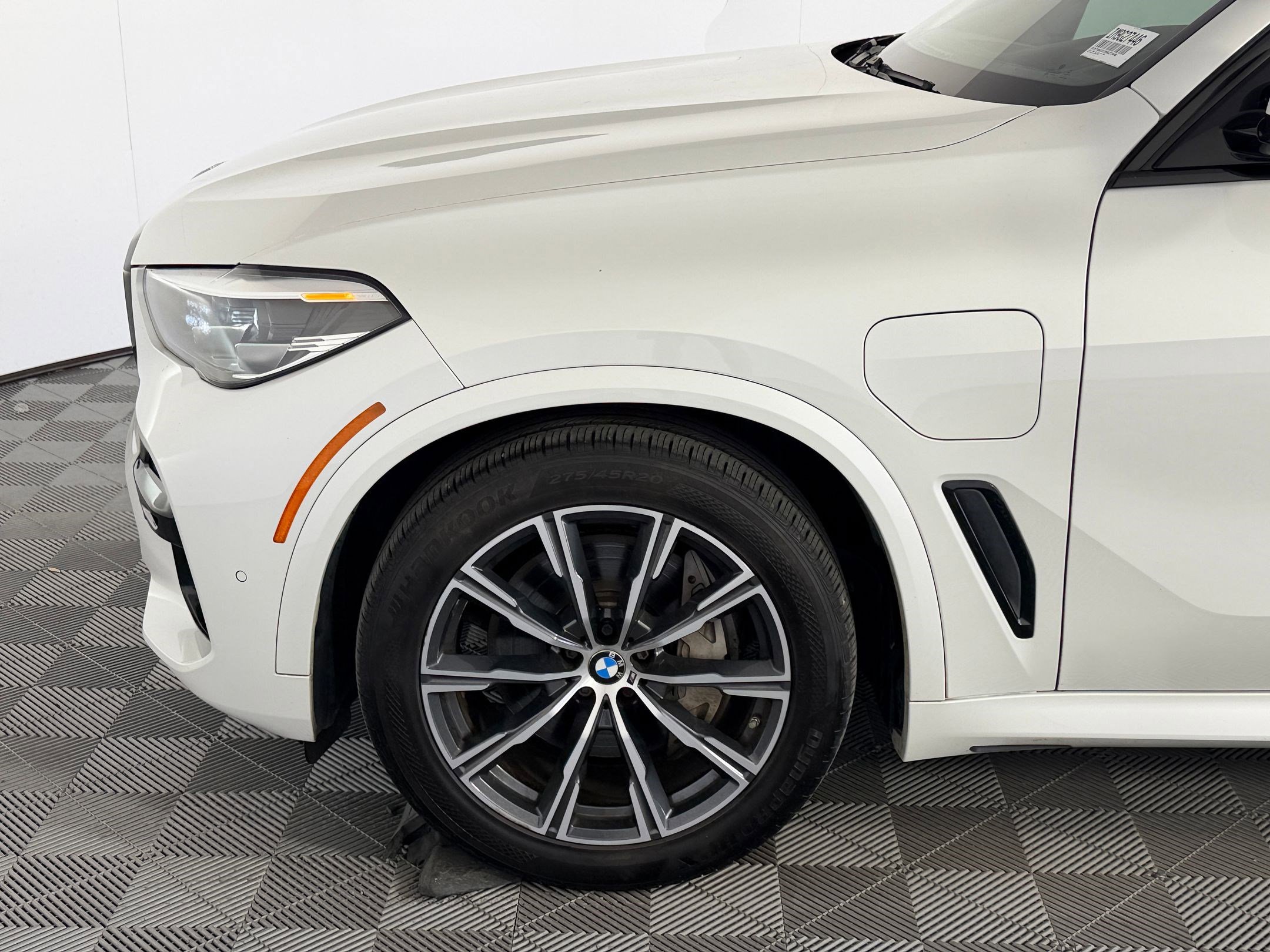 Used 2021 BMW X5 xDrive45e w/ M Sport Package AWD/4WD image 11
