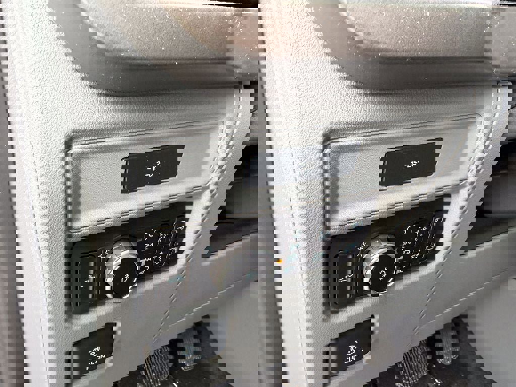 New 2026 Ford F150 XLT w/ Equipment Group 302A MID image 11