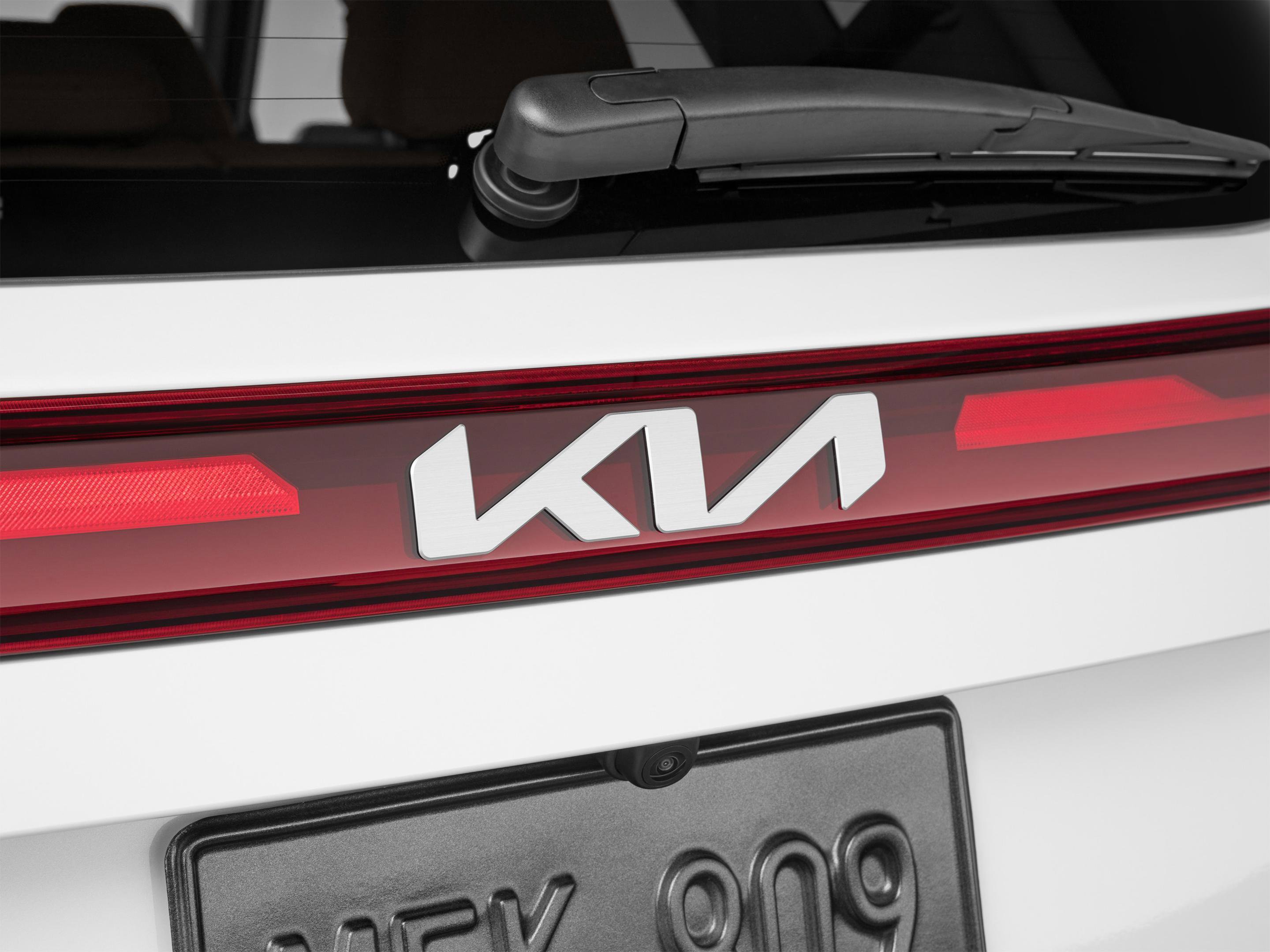 Used 2025 Kia Seltos LX AWD/4WD image 43