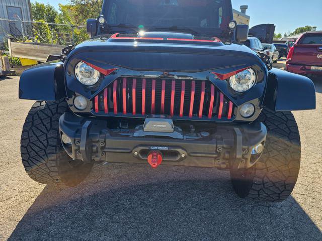 Used 2018 Jeep Wrangler Unlimited Sahara image 3