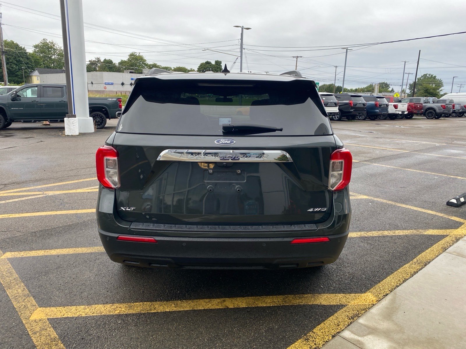 Used 2021 Ford Explorer XLT AWD/4WD image 5