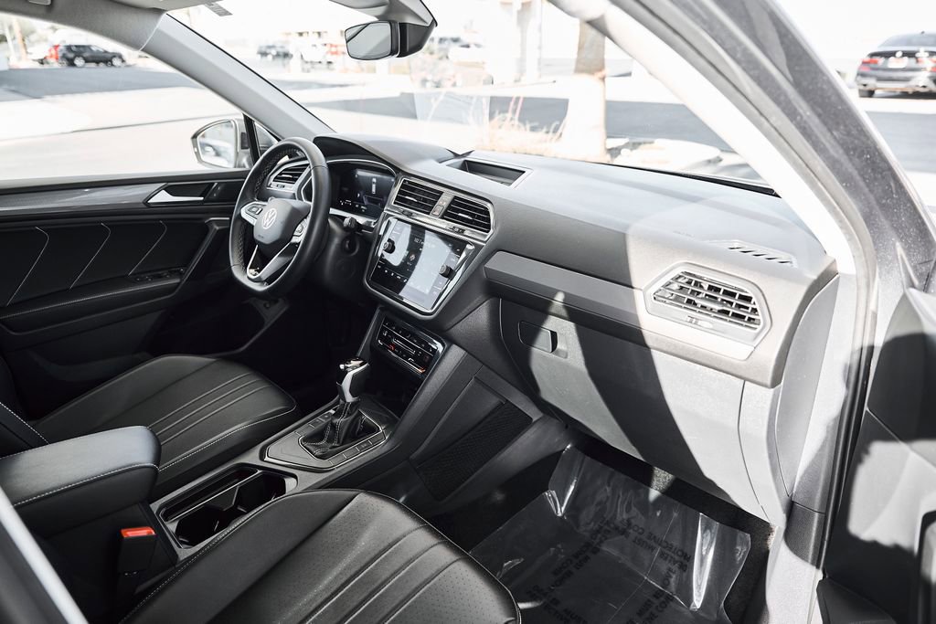 Used 2024 Volkswagen Tiguan Wolfsburg Edition FWD image 21