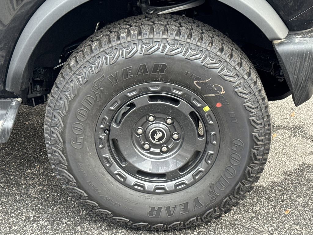 New 2025 Ford Bronco Outer Banks w/ Sasquatch Package image 12