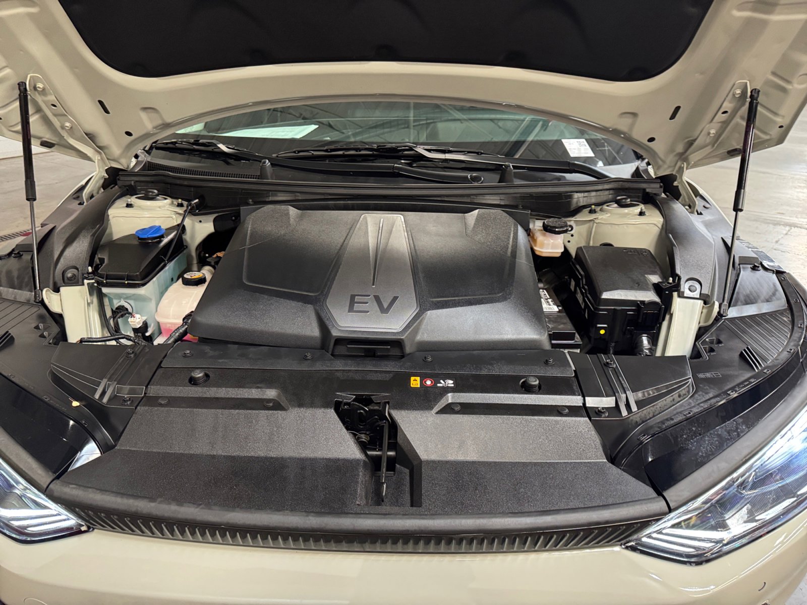 Used 2022 Kia EV6 Wind image 21