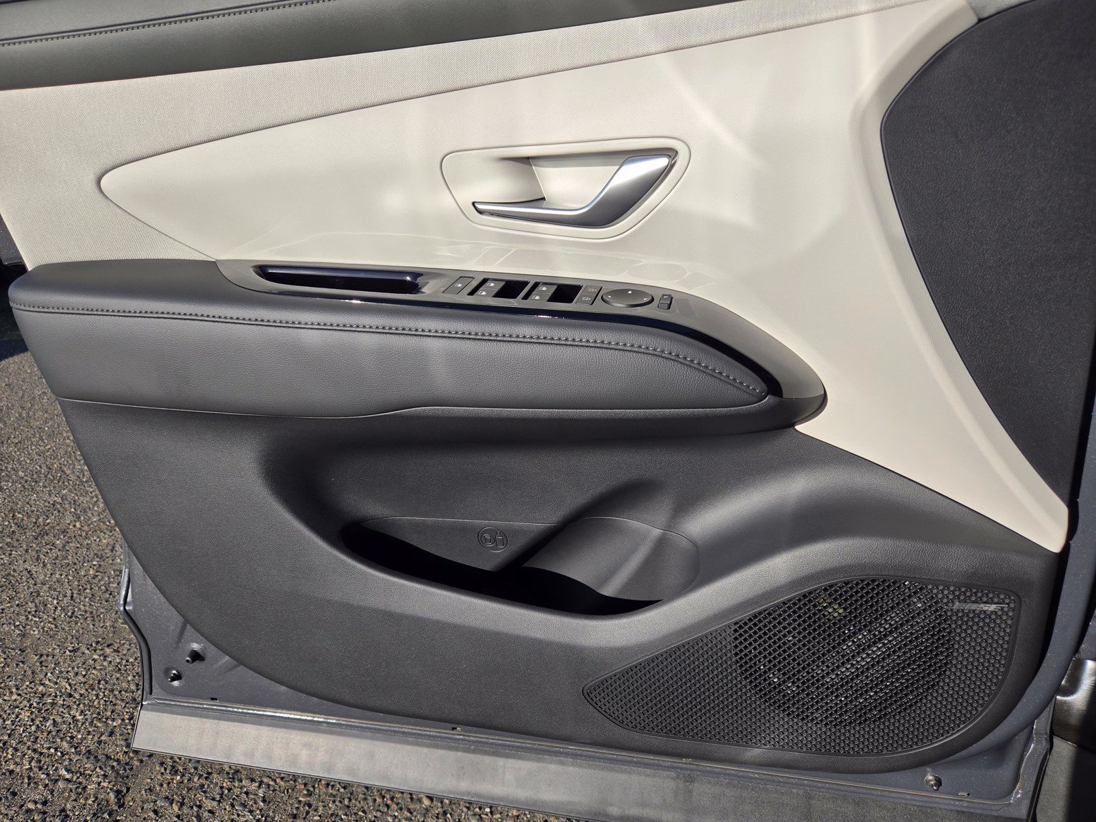 New 2026 Hyundai Tucson Limited AWD/4WD image 16