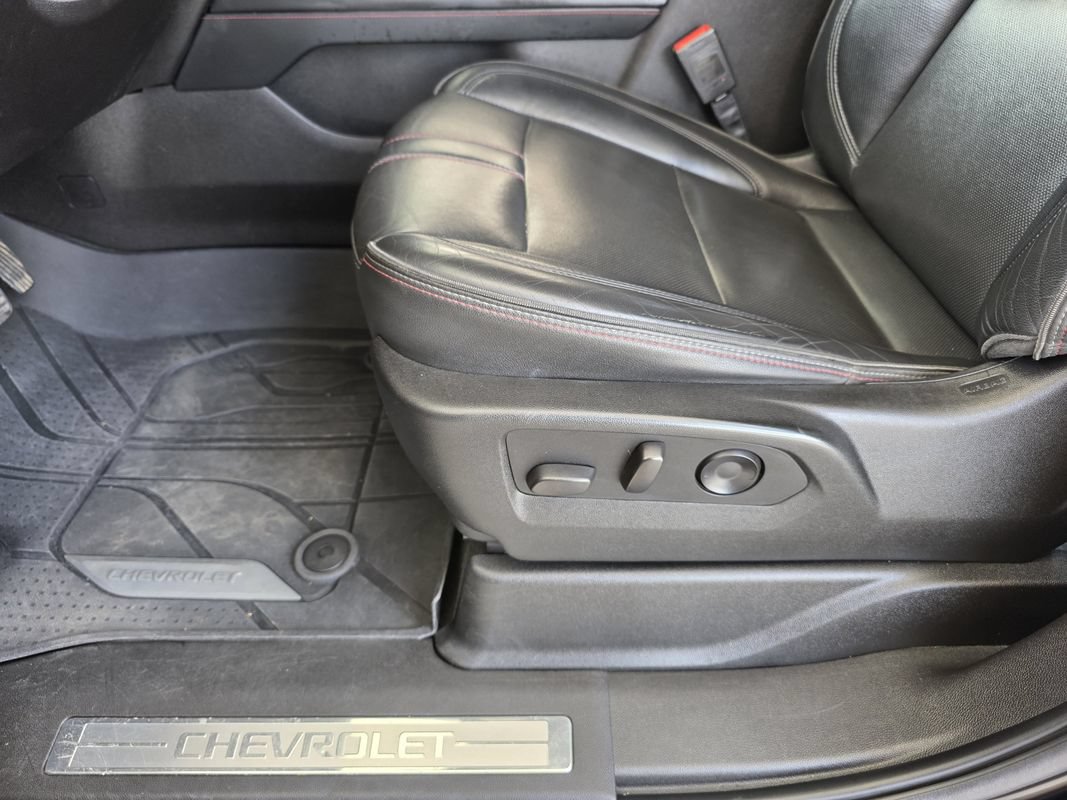 Used 2021 Chevrolet Tahoe RST w/ Luxury Package AWD/4WD image 23