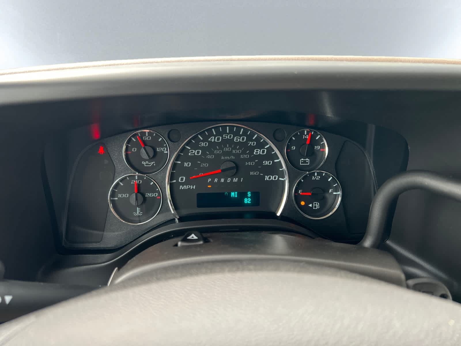New 2026 Chevrolet Express 2500 w/ Communications Package RWD image 9
