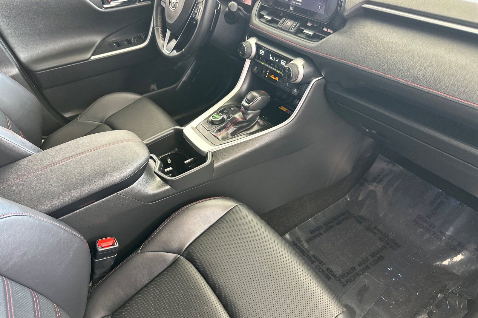 Certified 2023 Toyota RAV4 XSE w/ Premium Package AWD/4WD image 17