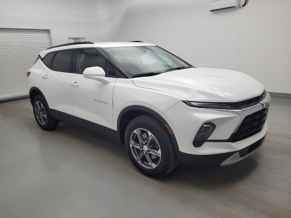 Used 2024 Chevrolet Blazer LT w/ Convenience Package FWD image 11