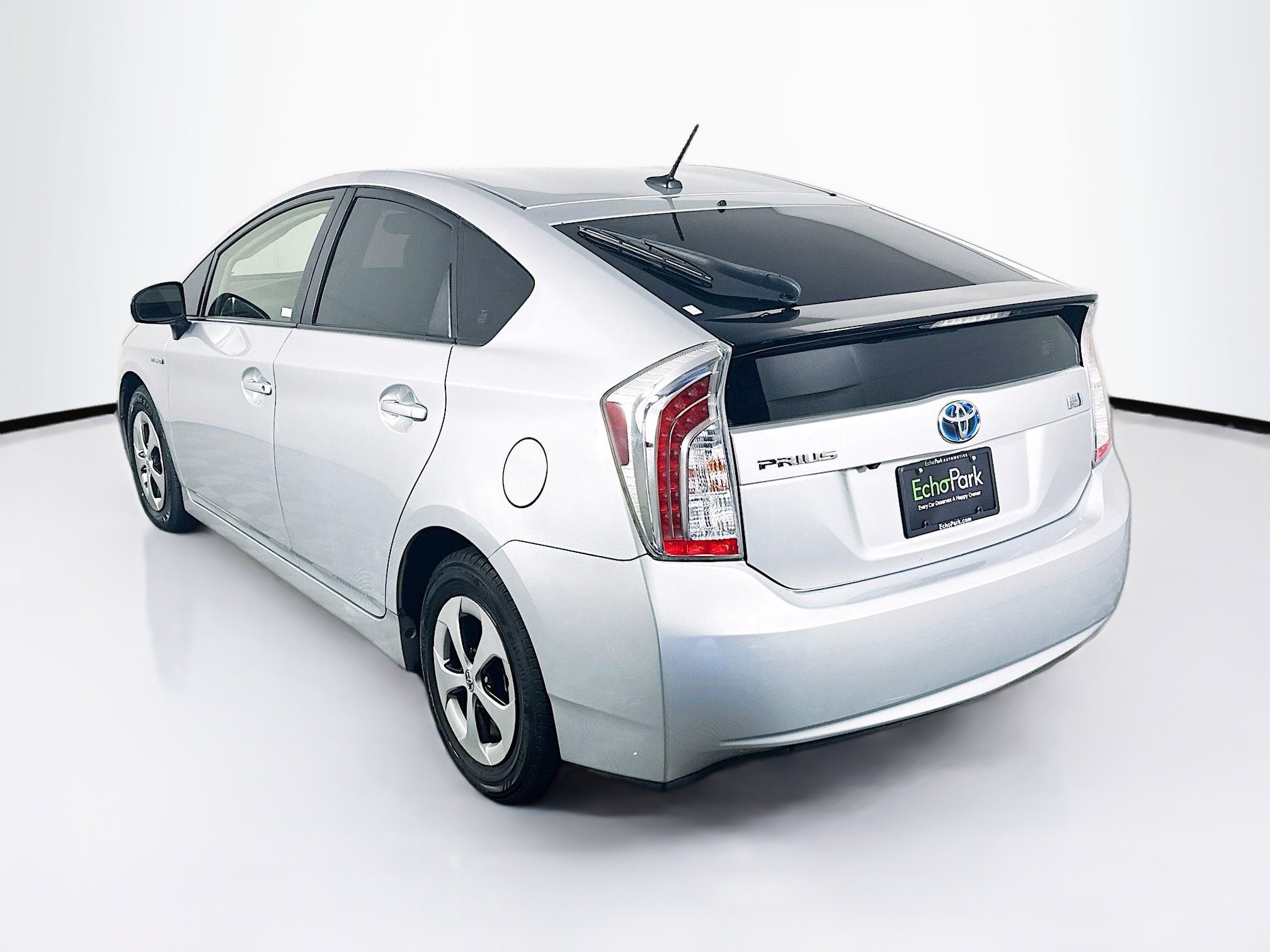 Used 2015 Toyota Prius Four FWD image 5