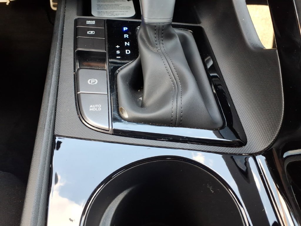 Used 2026 Hyundai Elantra SEL Sport Premium FWD image 23