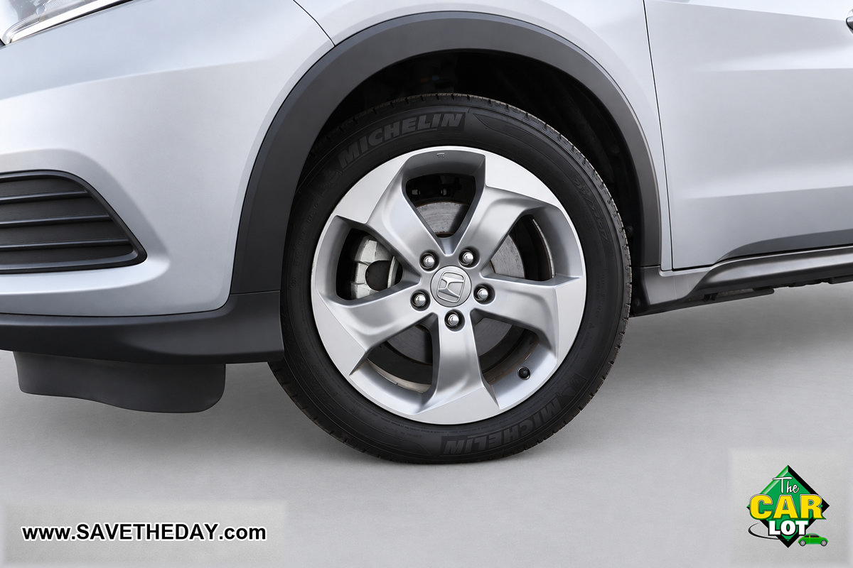 Used 2020 Honda HR-V LX image 3