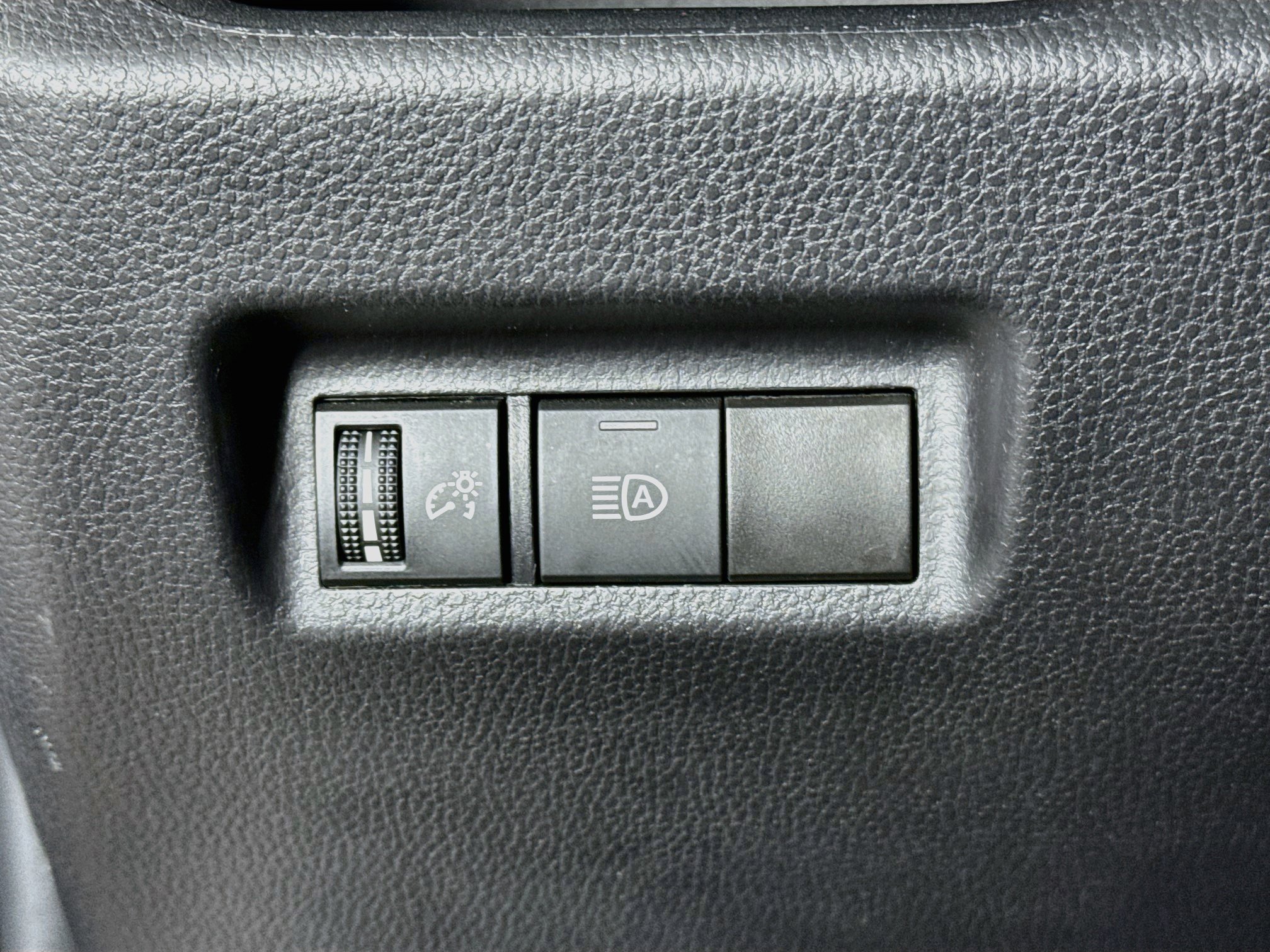 Certified 2025 Toyota RAV4 XLE AWD/4WD image 10