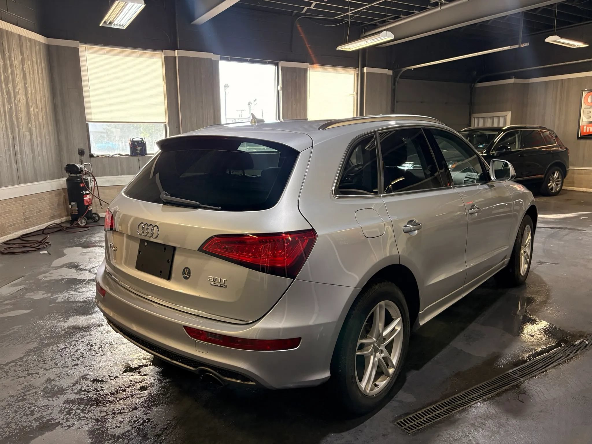 Used 2016 Audi Q5 3.0T Premium Plus w/ Technology Package AWD/4WD image 6