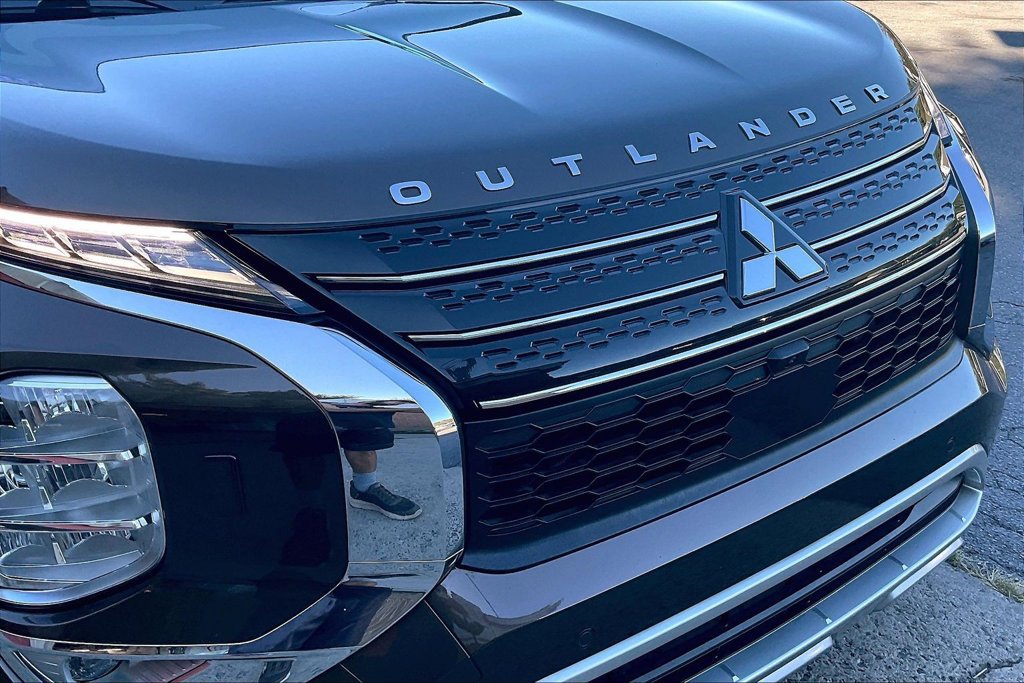 Used 2022 Mitsubishi Outlander SEL AWD/4WD image 29