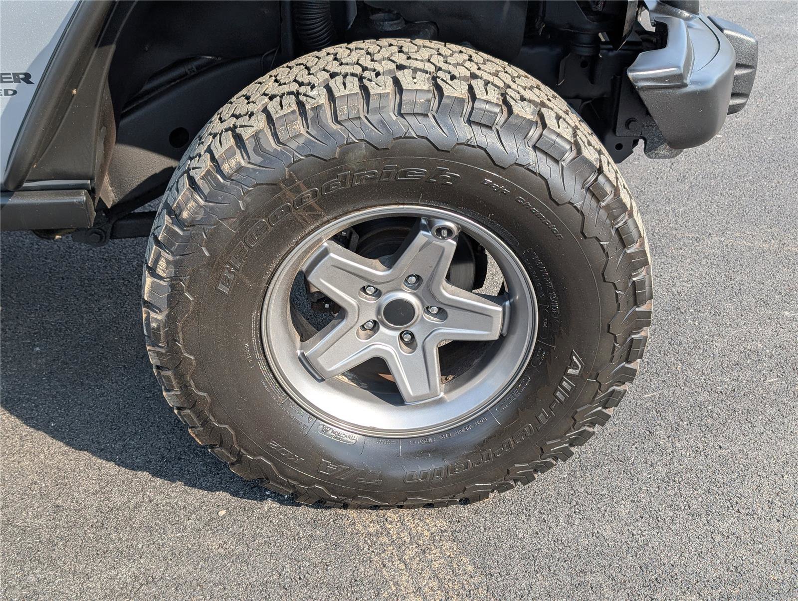 Used 2015 Jeep Wrangler Unlimited Sport image 10