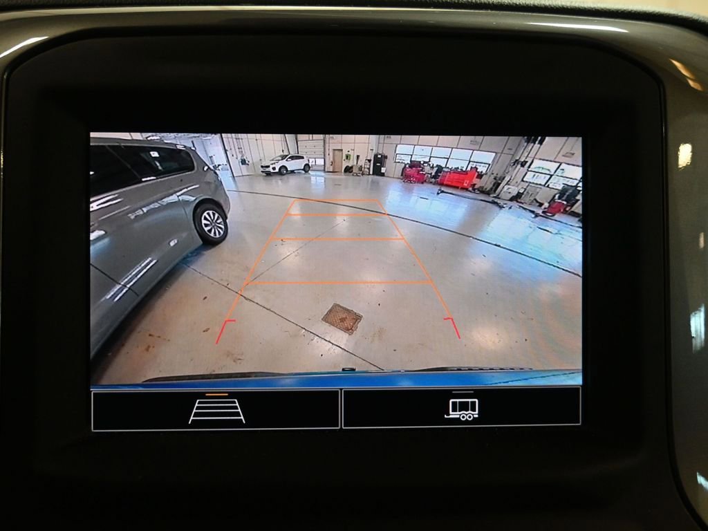 Used 2022 Chevrolet Silverado 1500 Custom image 12