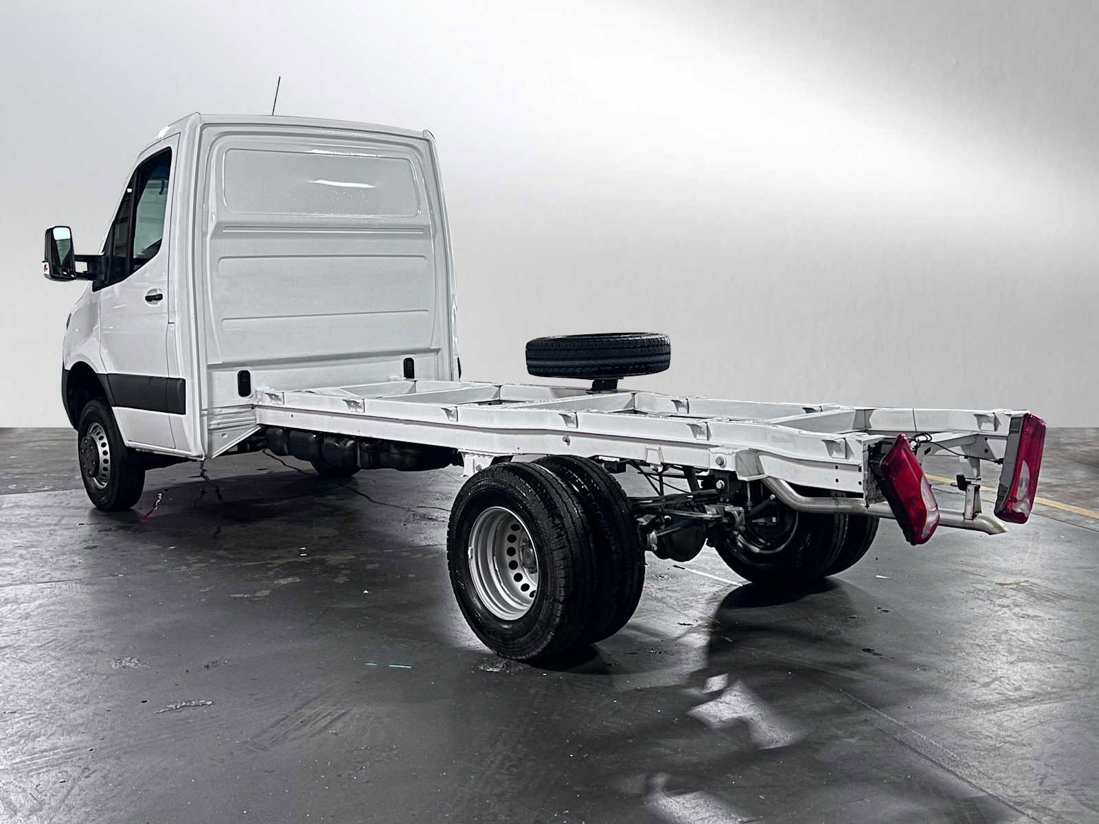 Used 2023 Mercedes-Benz Sprinter 3500 image 5