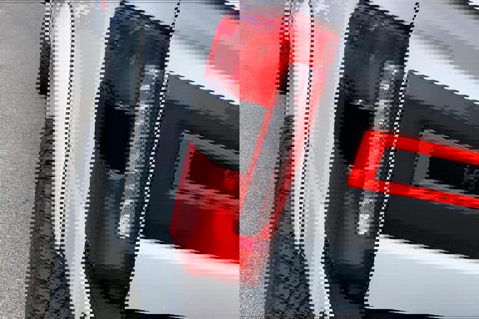 New 2026 Ford F250 Lariat w/ Black Appearance Package image 14