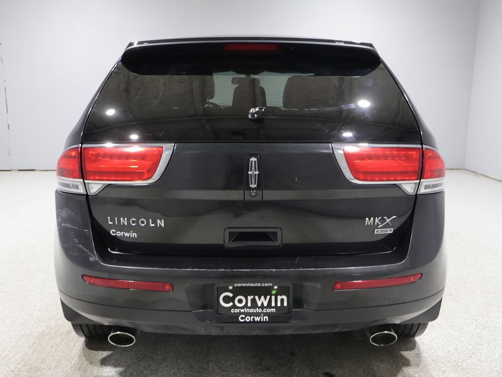 Used 2013 Lincoln MKX AWD image 3